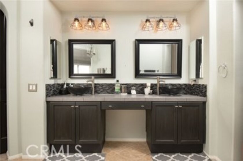 28977 Bridgehampton Road Photo