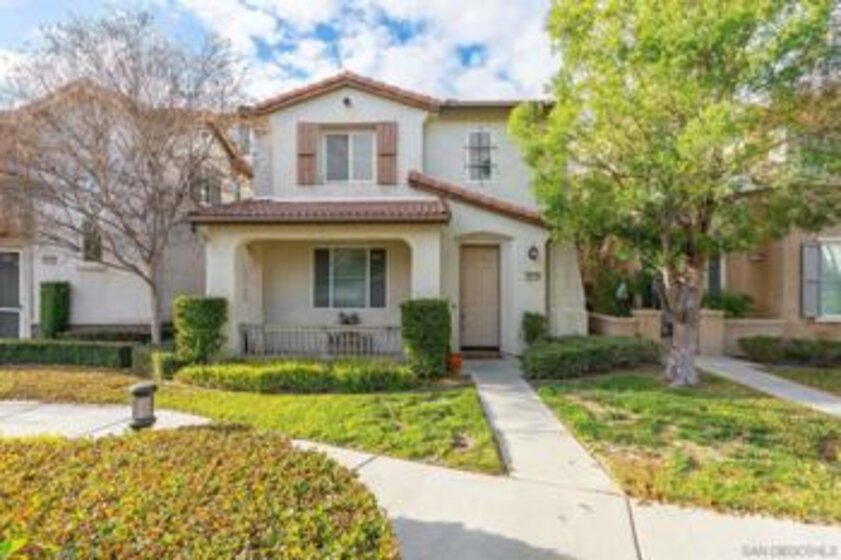 40238 Ayer Lane Photo